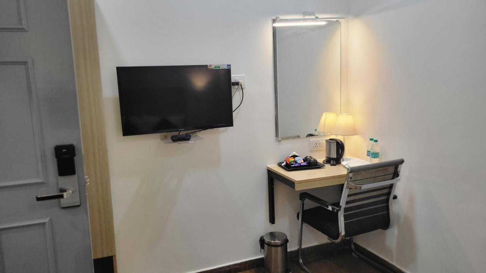 Hotel Grace Residency Chennai Airport Exterior foto