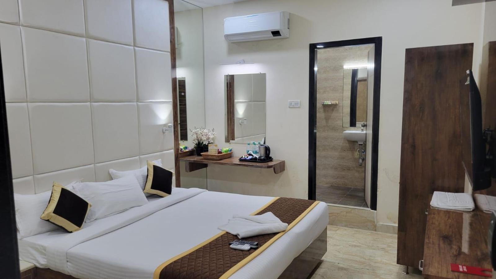Hotel Grace Residency Chennai Airport Exterior foto